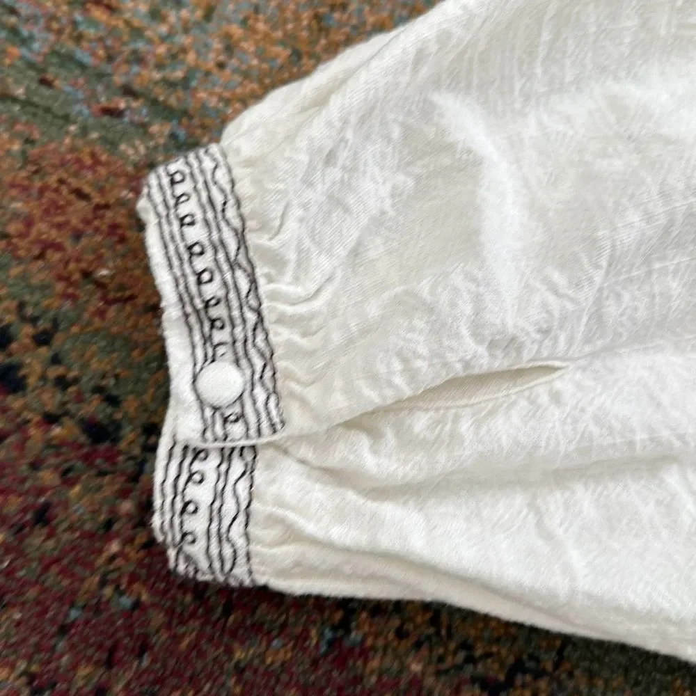 FREE PEOPLE Iggie Embroidered Blouse in Ivory/Black Bean Size XS